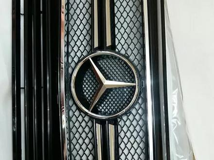 Mercedes Gelenwagen w463 g55 g63 решетка радиатора за 1 000 тг. в Алматы