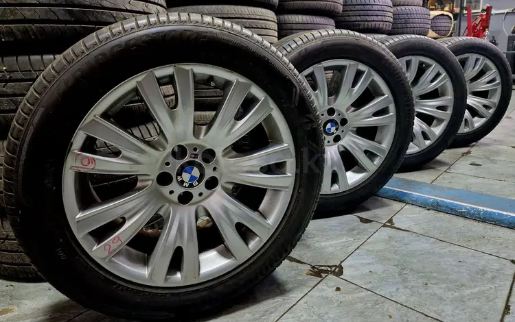 Комплект разношироких дисков на BMW R19 с резиной Bridgestone Alenza 2018 г за 700 000 тг. в Алматы