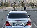 Mercedes-Benz C 240 2000 года за 3 650 000 тг. в Алматы – фото 4