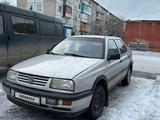 Volkswagen Vento 1993 года за 1 400 000 тг. в Сатпаев – фото 2