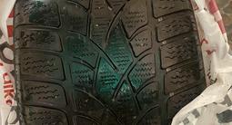 Б/у зимние шины Dunlop 245/45/19 за 95 000 тг. в Астана – фото 2