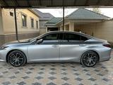 Lexus ES 350 2022 года за 22 700 000 тг. в Шымкент – фото 3