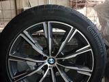 Диски с Шинами BMW R20 за 2 000 000 тг. в Алматы – фото 2
