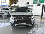 Mitsubishi Outlander Intense+ 4WD 2021 года за 16 739 150 тг. в Актобе
