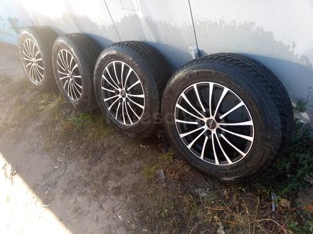 Комплект зимних шипованных колес в сборе на кроссовер за 200 000 тг. в Павлодар – фото 4
