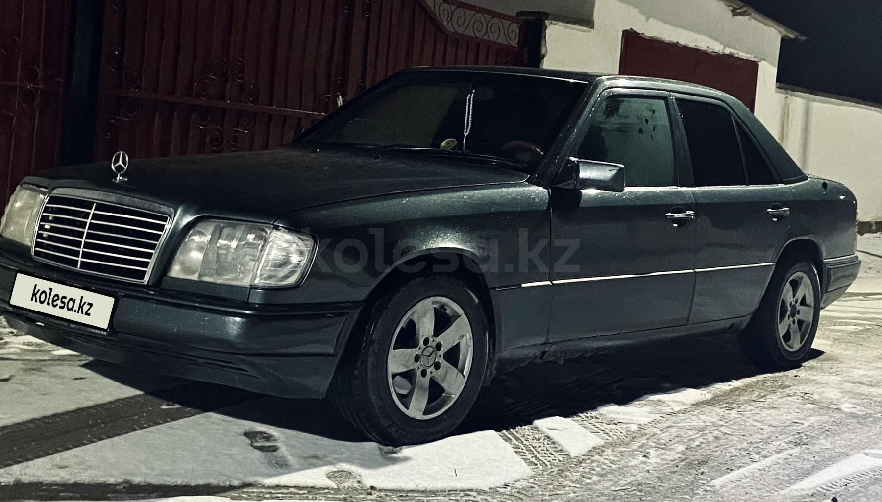 Mercedes-Benz E 200 1993 г.