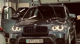 Решетка радиатора Ноздри на БМВ BMW за 30 000 тг. в Алматы