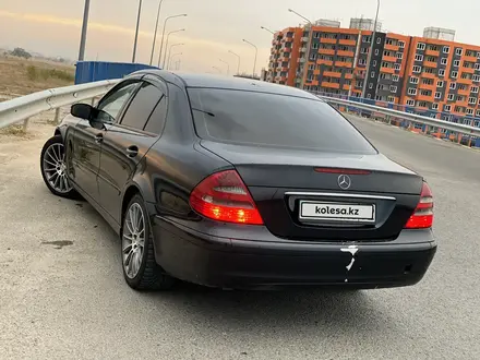 Mercedes-Benz E 200 2005 года за 7 000 000 тг. в Алматы – фото 13