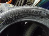 4 зимних колеса "Michelin" 215/55/R17 за 60 000 тг. в Степногорск