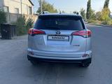 Toyota RAV 4 2018 года за 14 800 000 тг. в Павлодар – фото 5