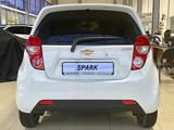Chevrolet Spark Optimum AT 2022 года за 5 390 000 тг. в Уральск – фото 2