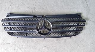 Решётка радиатора Mercedes-Benz W639 за 20 000 тг. в Алматы