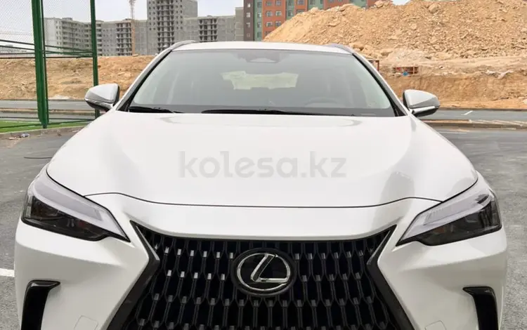 Lexus 2022 года за 28 000 000 тг. в Актау