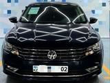 Volkswagen Passat 2018 года за 9 680 000 тг. в Алматы