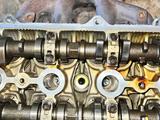 Двигатель 1, 8 литра 1ZZ-FE на Toyota Avensis за 420 000 тг. в Актобе – фото 2