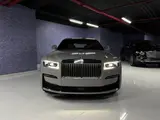 Rolls-Royce Ghost 2022 года за 228 700 000 тг. в Астана – фото 2
