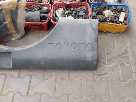 Молдинг фендэр задней двери багажника на Toyota RAV4 первого поколения за 7 000 тг. в Алматы – фото 3