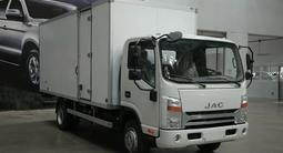 JAC  N80 изотермический фургон 2022 года за 20 400 000 тг. в Актау