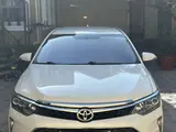 Toyota Camry 2018 года за 17 400 000 тг. в Шымкент – фото 2