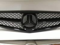 Решетка радиатора Mercedes w204 AMG 6.3 за 80 000 тг. в Алматы