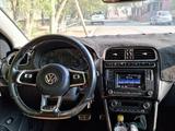 Volkswagen Polo 2016 года за 6 000 000 тг. в Атырау – фото 5