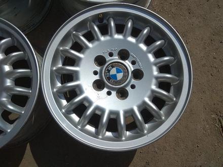 Оригинальные легкосплавные диски "13 стиль" на BMW 3 (Германия R1 за 85 000 тг. в Нур-Султан (Астана) – фото 2