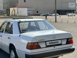 Mercedes-Benz E 200 1992 года за 2 500 000 тг. в Астана