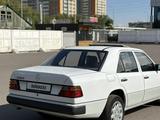Mercedes-Benz E 200 1992 года за 2 500 000 тг. в Астана – фото 5