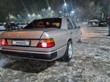 Mercedes-Benz E 200 1990 года за 1 900 000 тг. в Алматы – фото 5