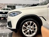 BMW X6 XDrive 40i 2022 года за 69 000 000 тг. в Петропавловск – фото 3