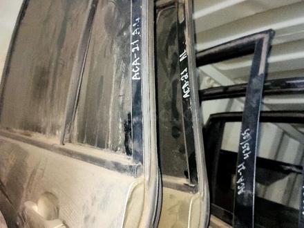 Дверь. Toyota RAV4 за 20 000 тг. в Алматы – фото 2