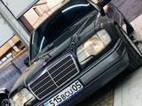 Mercedes-Benz E 220 1995 года за 5 000 000 тг. в Алматы – фото 3