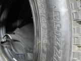 245/45R18 Bridgestone Blizzak VRX за 75 000 тг. в Алматы – фото 3