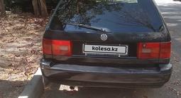 Volkswagen Passat 1994 года за 1 600 000 тг. в Алматы – фото 3