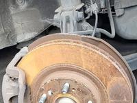 Стойки, ступицы, тормозные диски на Хонда CRV за 30 000 тг. в Алматы