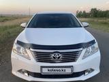 Toyota Camry 2013 года за 11 300 000 тг. в Павлодар – фото 2
