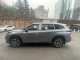 Toyota Highlander 2022 года за 31 000 000 тг. в Алматы – фото 3