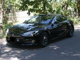 Tesla Model S 2018 года за 32 000 000 тг. в Алматы – фото 2