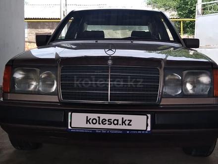Mercedes-Benz E 220 1993 года за 2 700 000 тг. в Шымкент