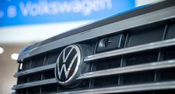 Volkswagen Touareg Business Atmosphere 2022 года за 54 050 000 тг. в Караганда – фото 4