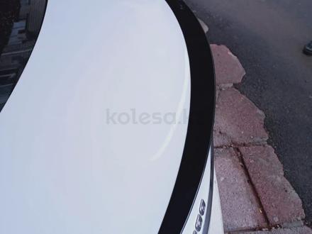 Mercedes-benz w205 c-class спойлер на крышку багажника за 55 000 тг. в Алматы
