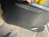 Коврик в багажник на тойота прадо за 25 000 тг. в Караганда – фото 2